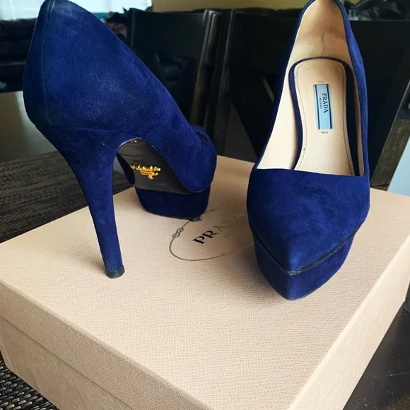 Prada Pumps - Picture 1 of 4